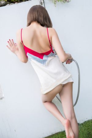 娇妻张开腿任黑人玩弄_剧情片高清电影在线