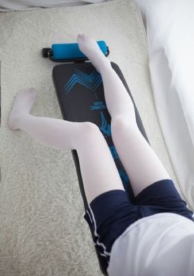 能免费看情侣打扑克牌的软件_1080高清电影在线